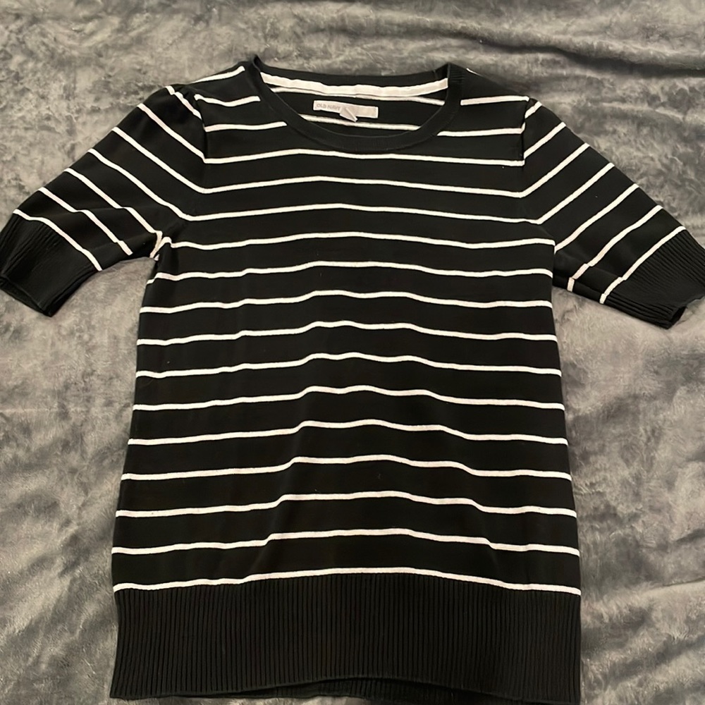 Black and white striped short sleeve shirt